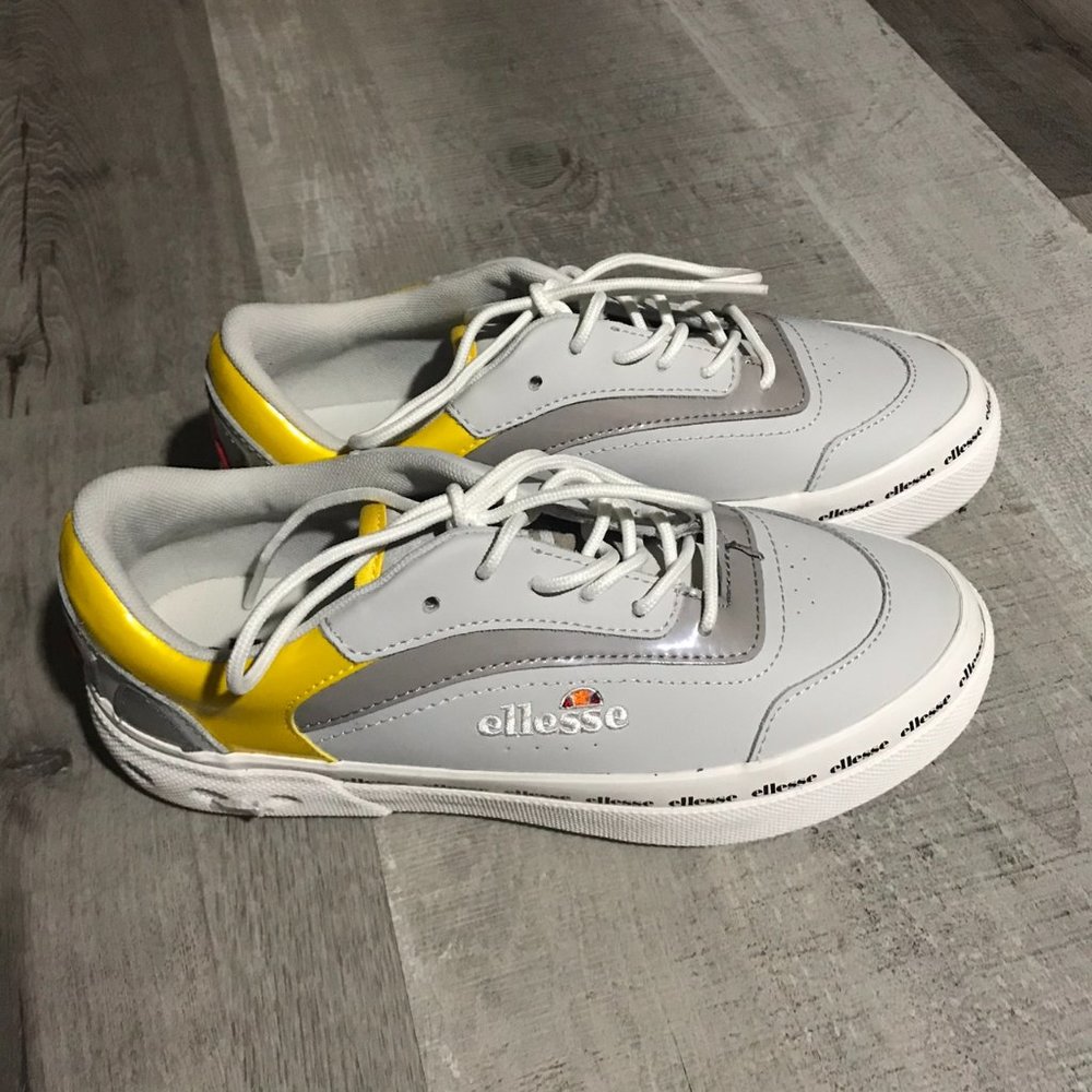 Ellesse alzina leather sneakers with yellow outlin